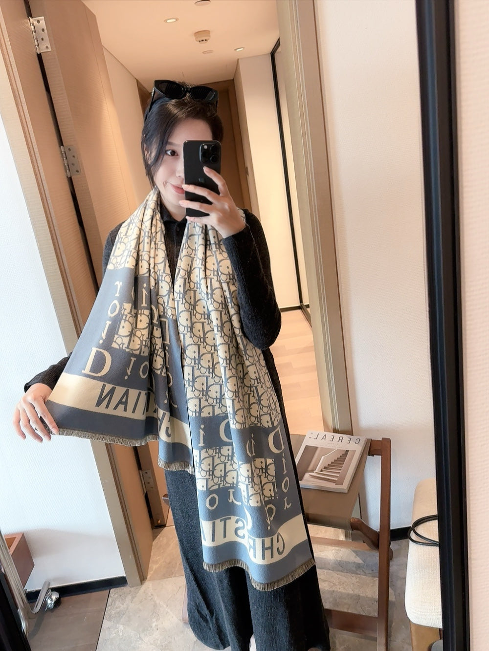 14D397W　 Fashion scarves