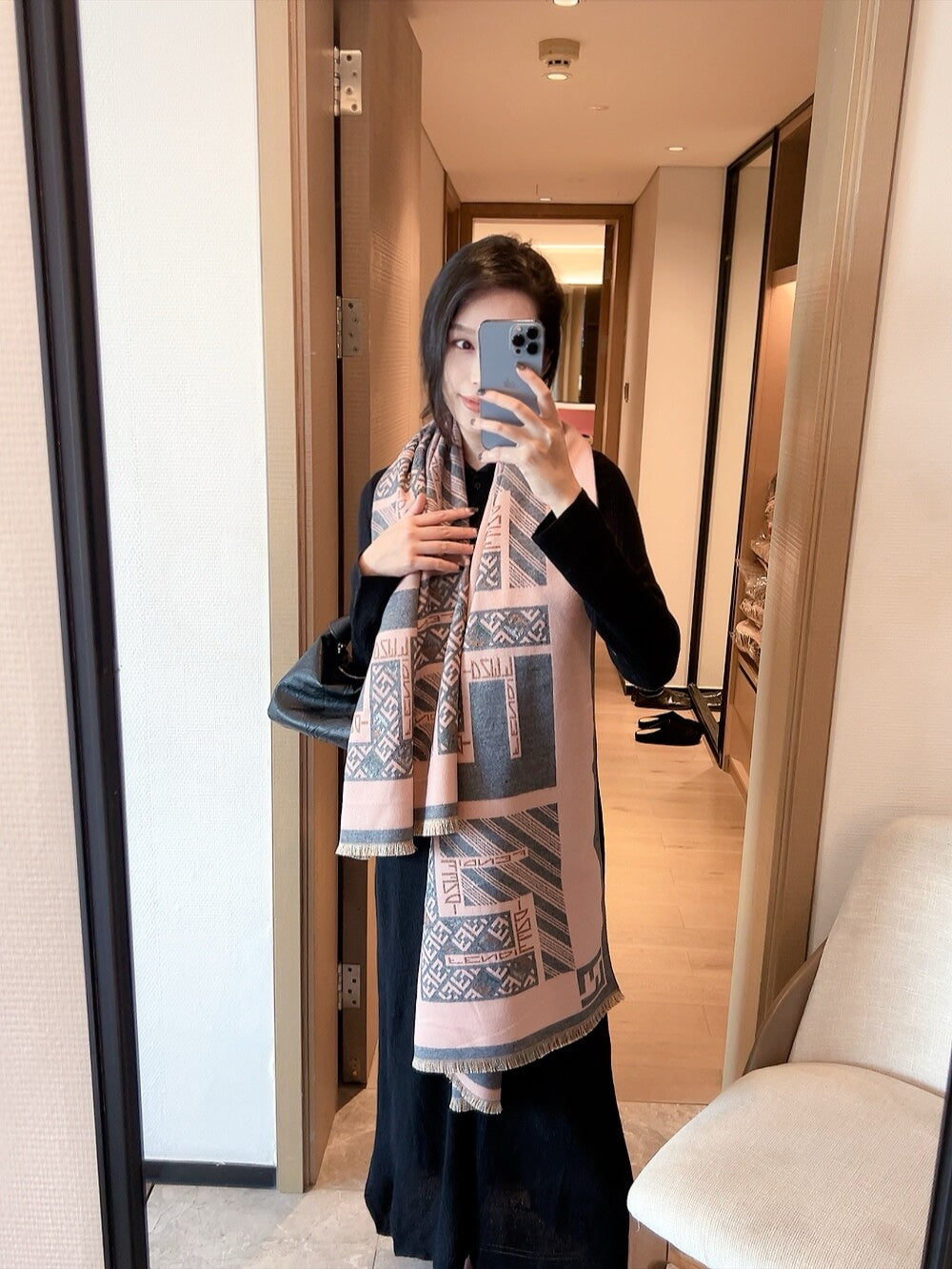 14F311W　Fashion scarves