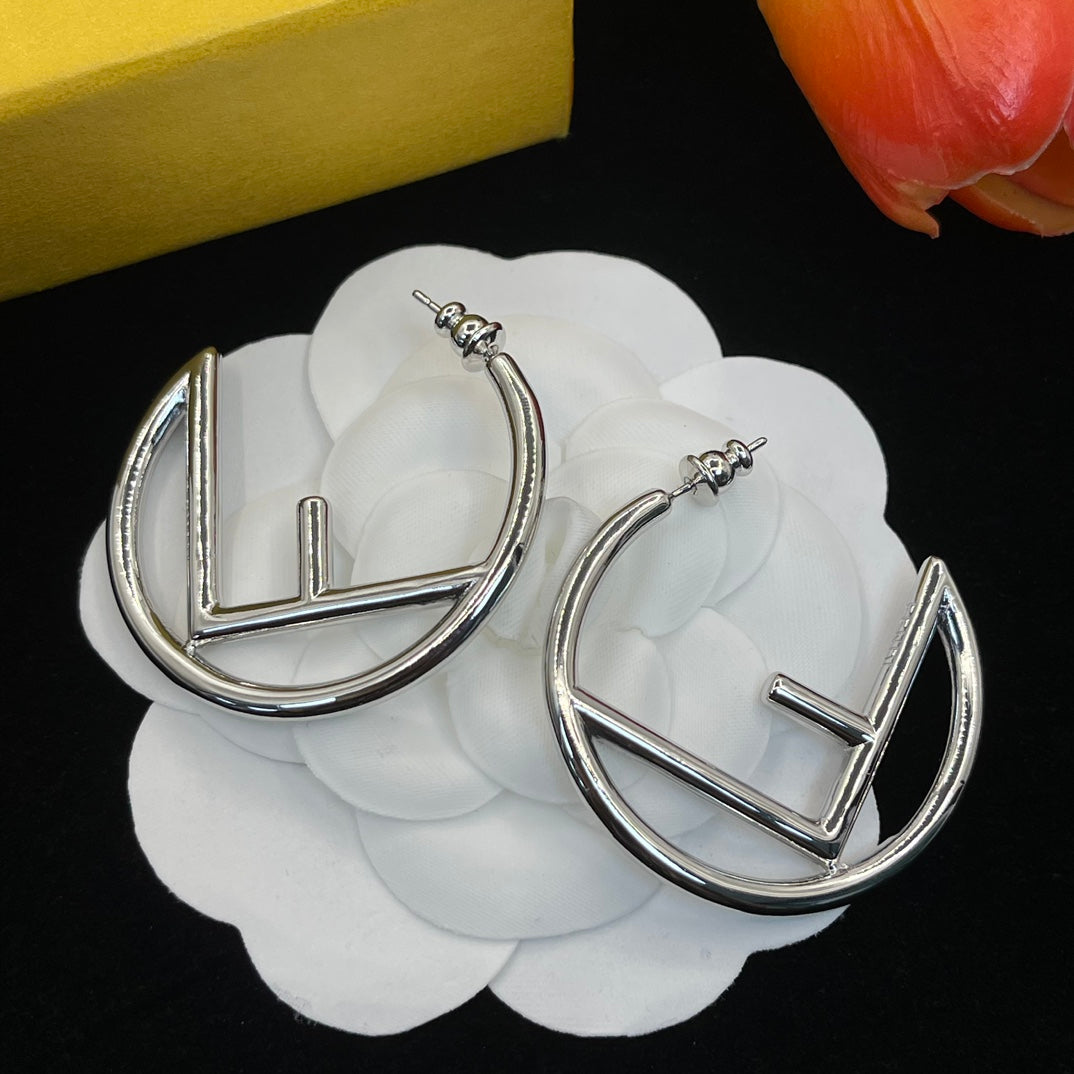 14F647E   Fashion Earrings