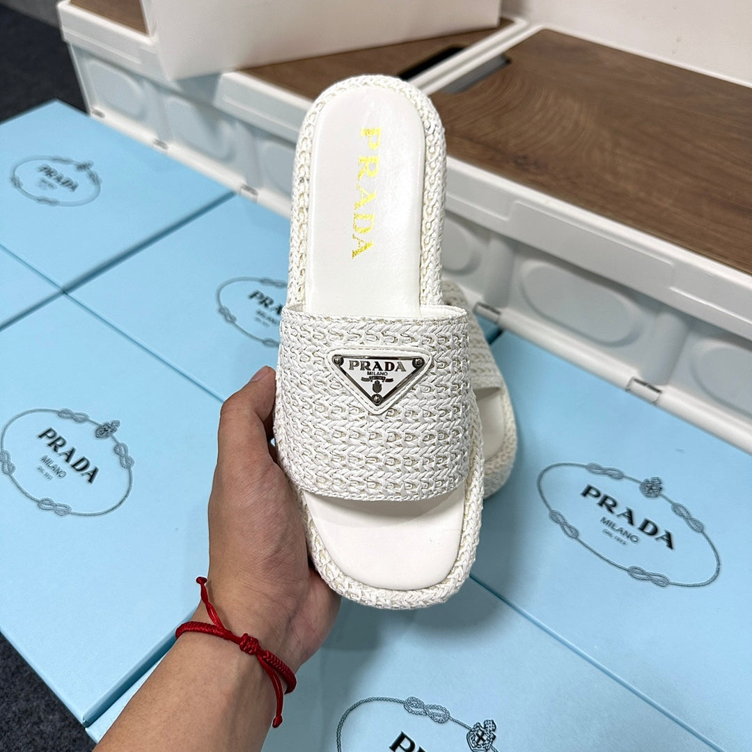 14PD23Z   fashion slippers