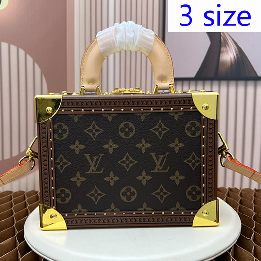 1XE276B  Fashionable leather bag 