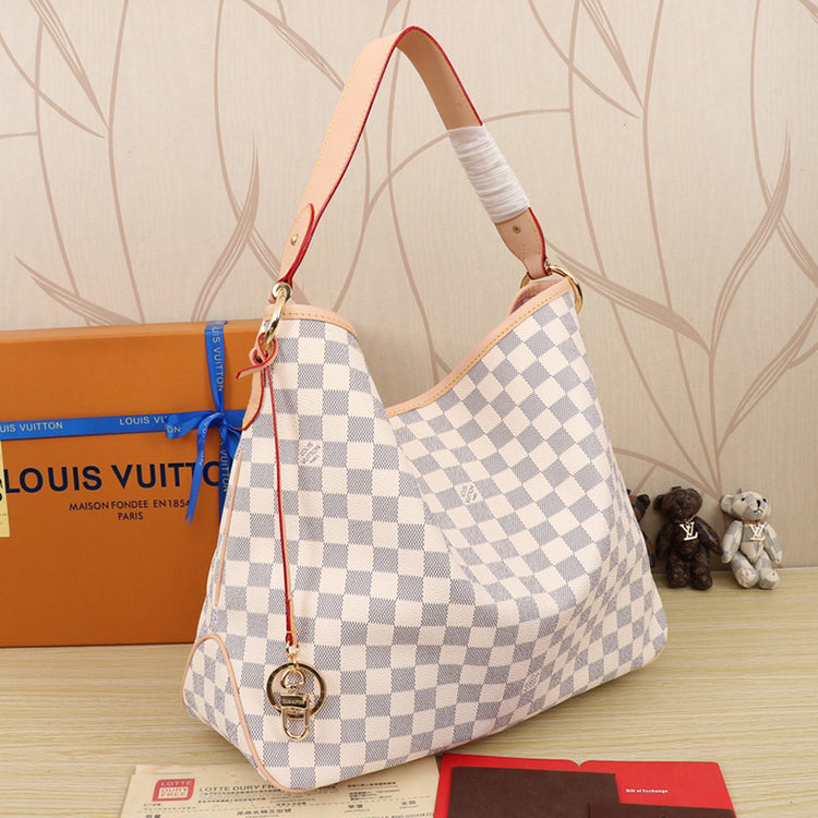 1E86B  Fashionable leather bag 