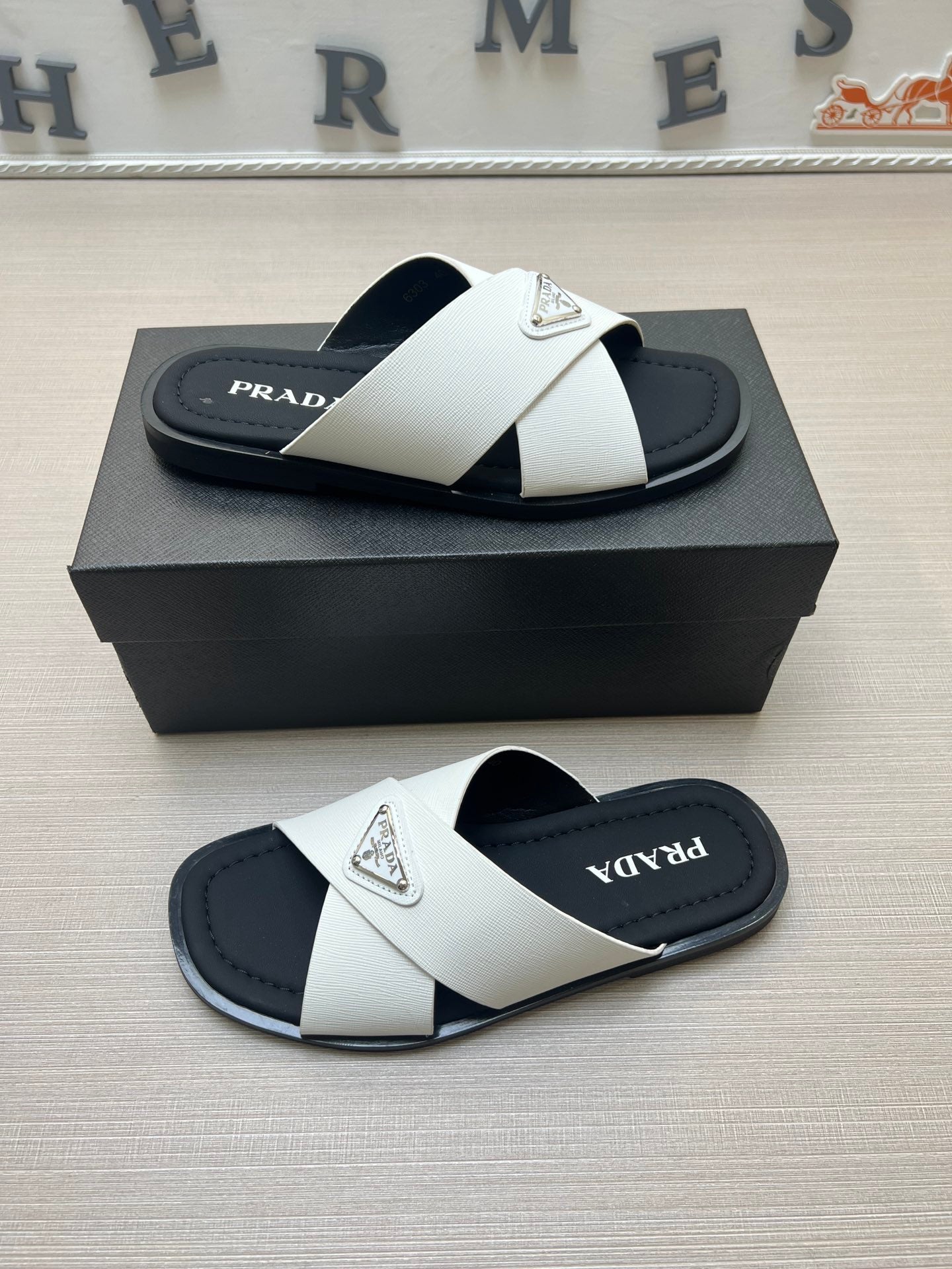 54PD71Z   fashion  slippers