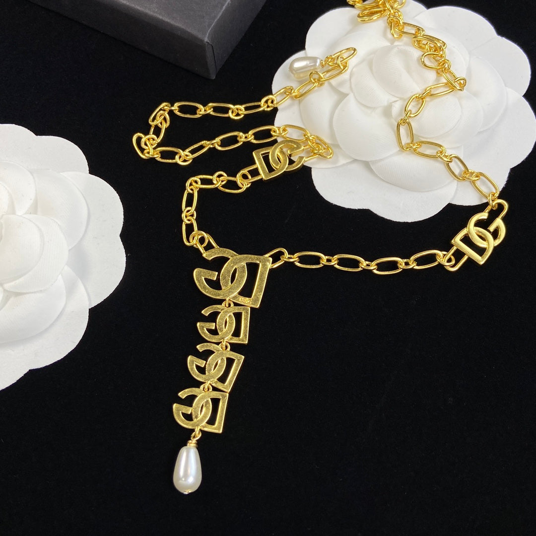 14A586X  Fashionable and high quality Necklaces