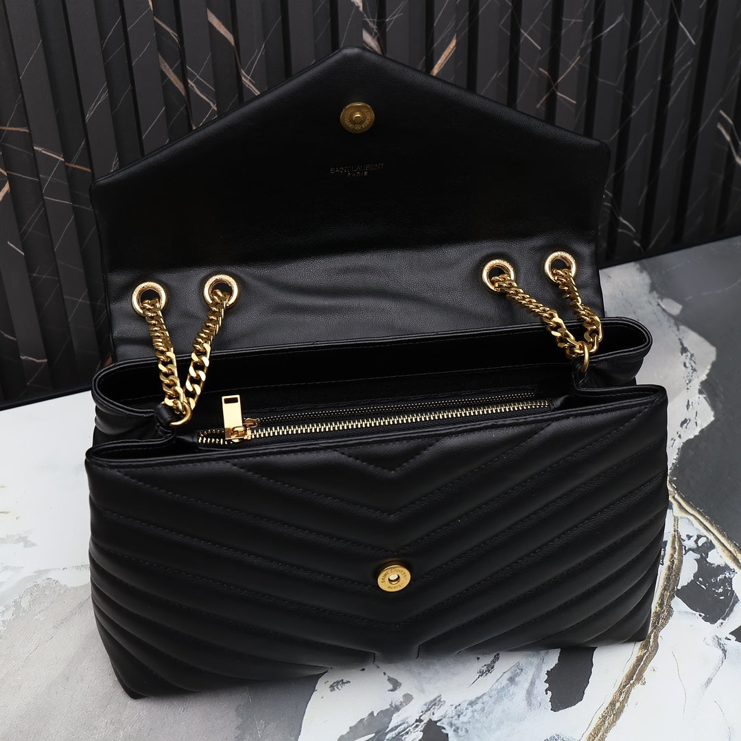 1XSL267B  Fashionable leather bag 