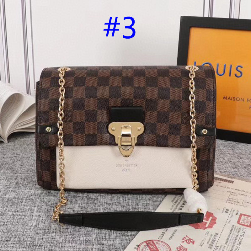 2XE52B  Fashionable leather bag 