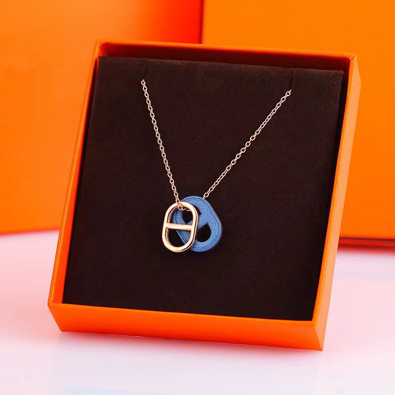 P4H9X Fashionable and high quality Necklaces