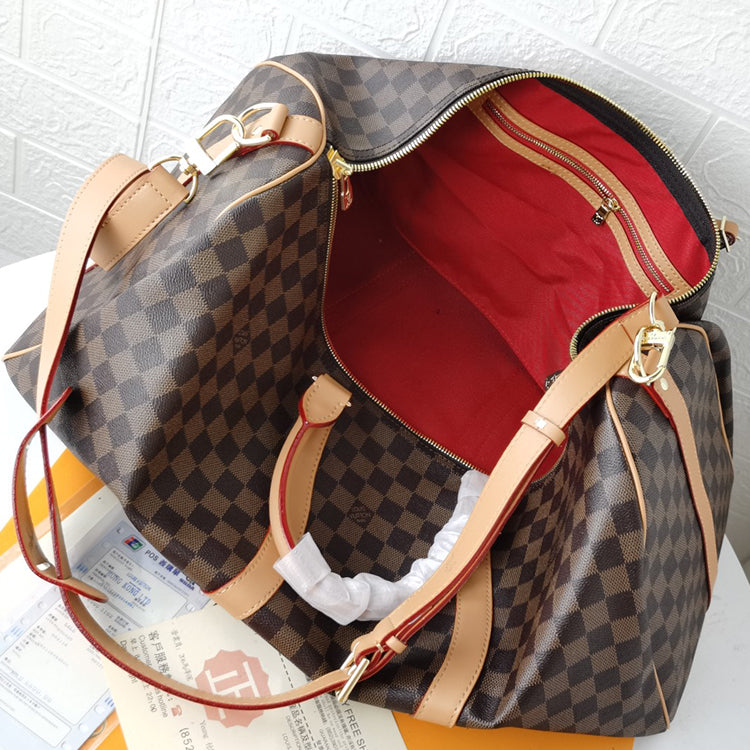 1E051B  Fashionable leather bag 