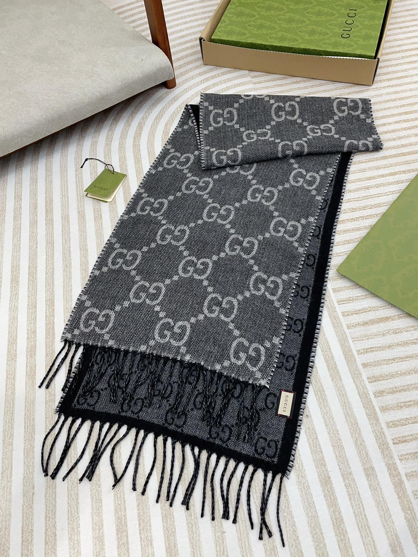 14B505W　 Fashion scarves