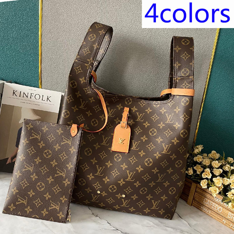 1XE274B  Fashionable leather bag 