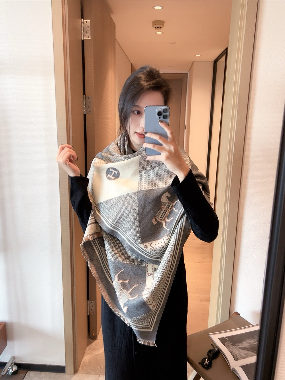 14H327W　Fashion scarves