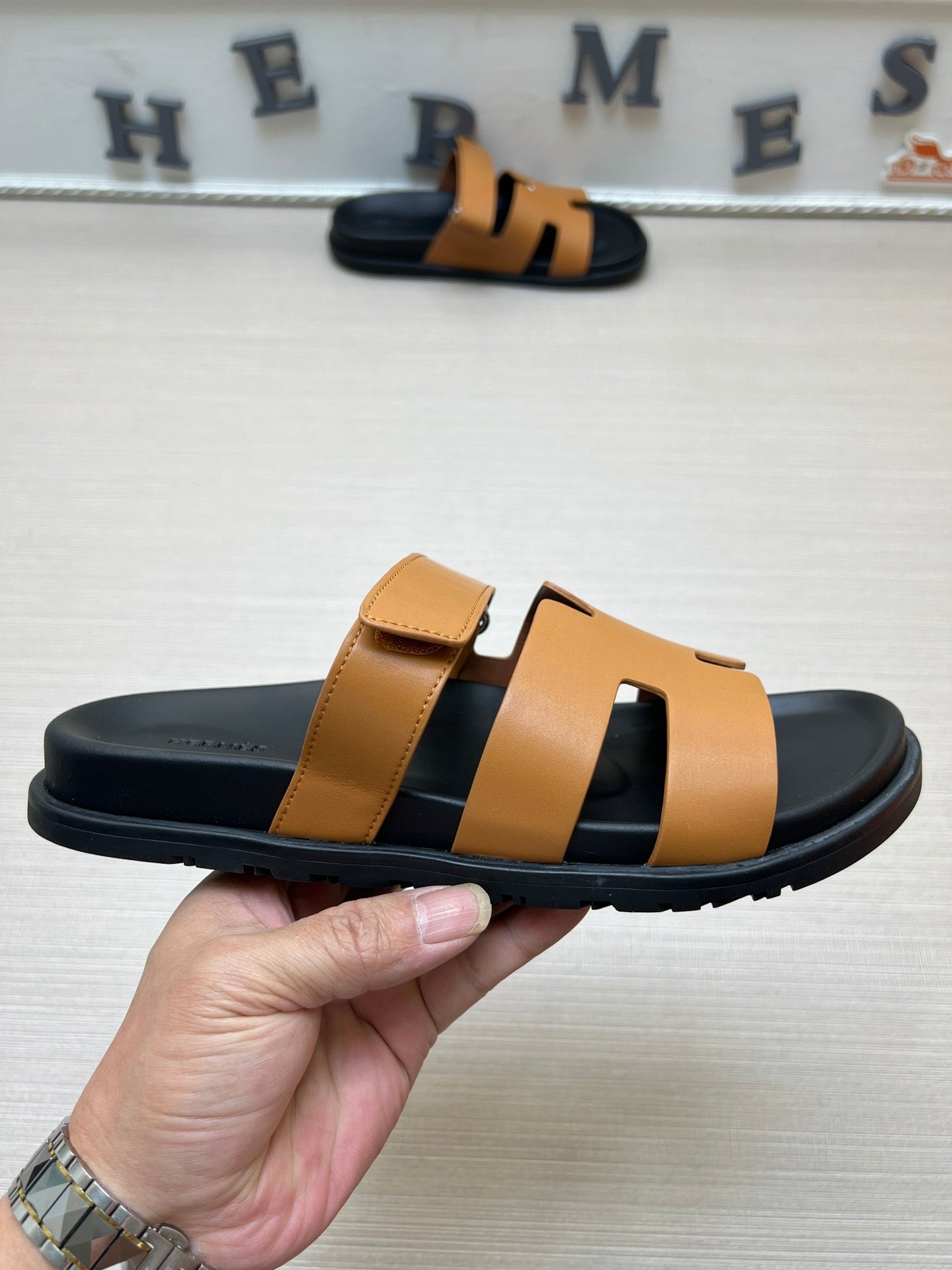 54H1Z    fashionslippers