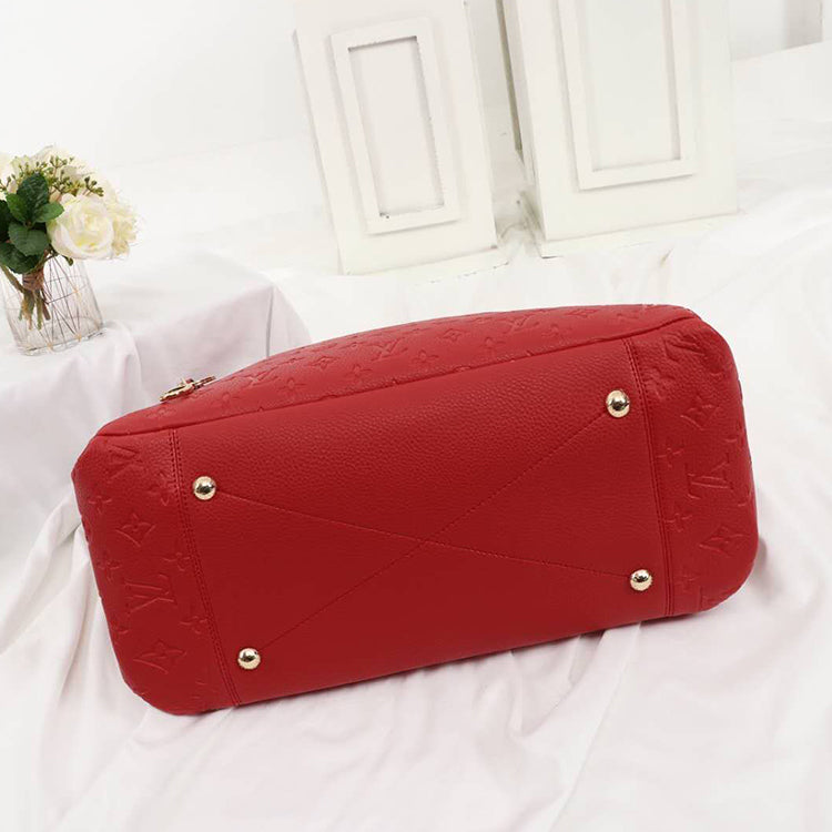 2E23B  Fashionable leather bag 