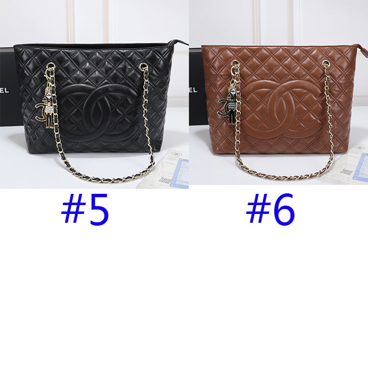 55C2B  Fashionable leather bag 