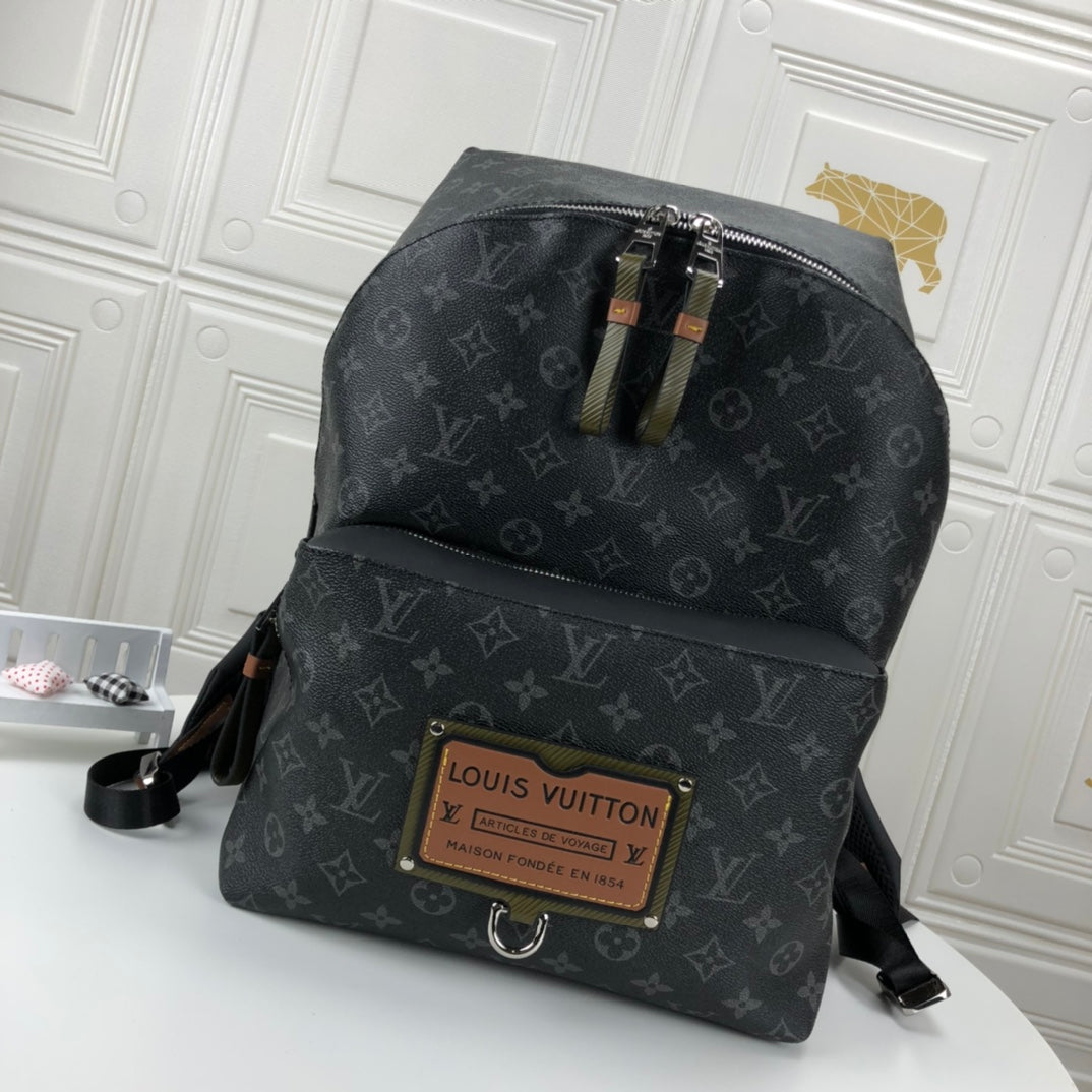 2XE354B  Fashion leather backpacks