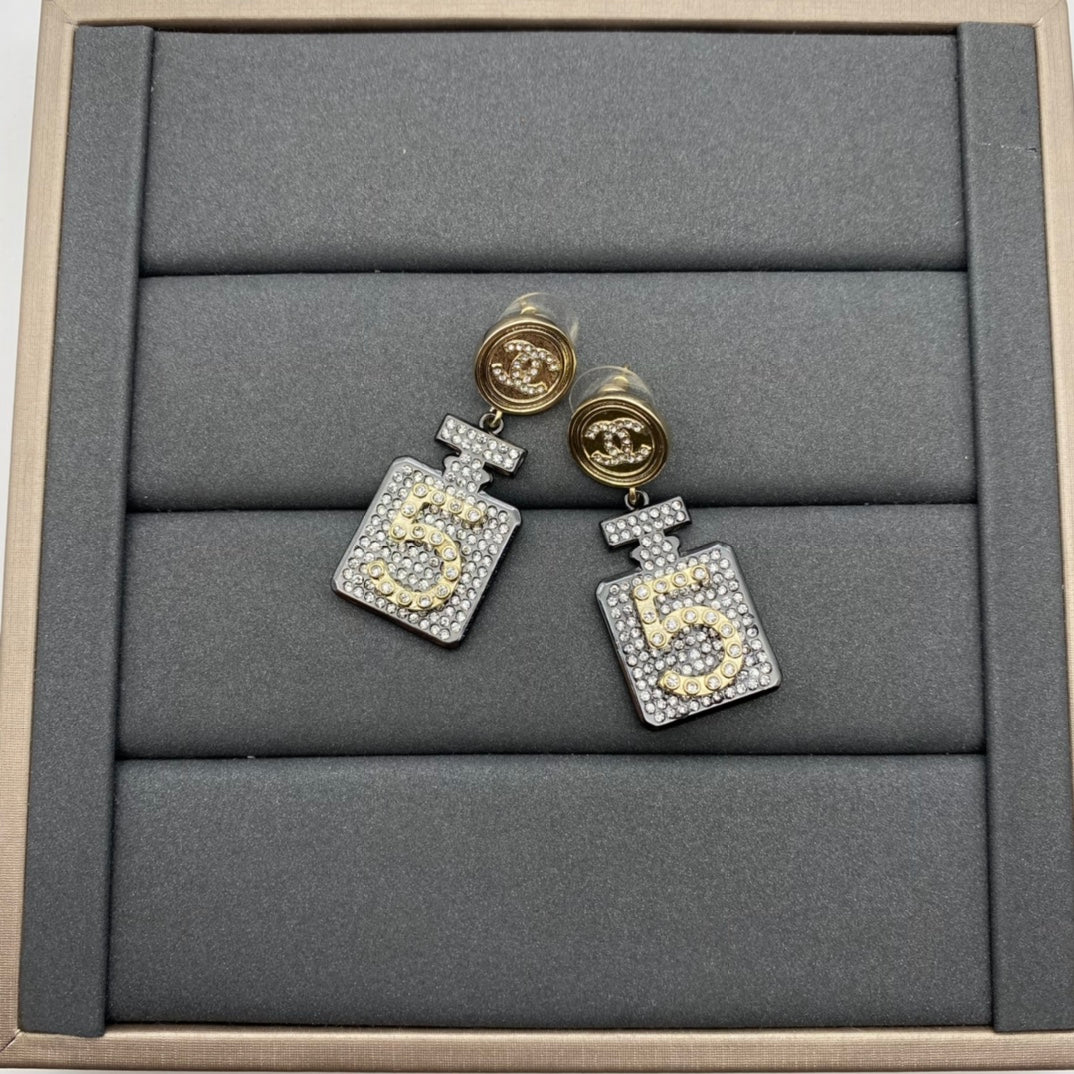 1NC85X Fashionable high -quality necklace earrings