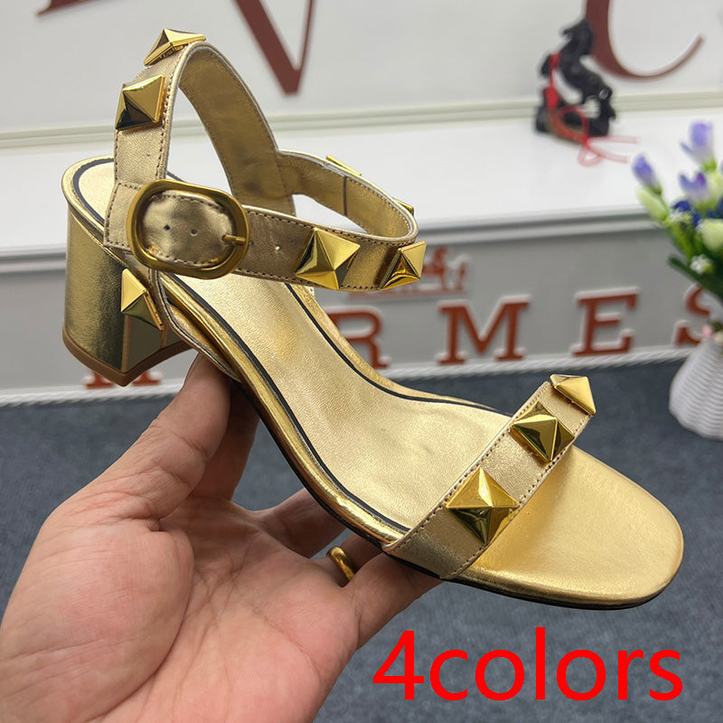 1: 1 High quality leather sandals 5YVL64Z