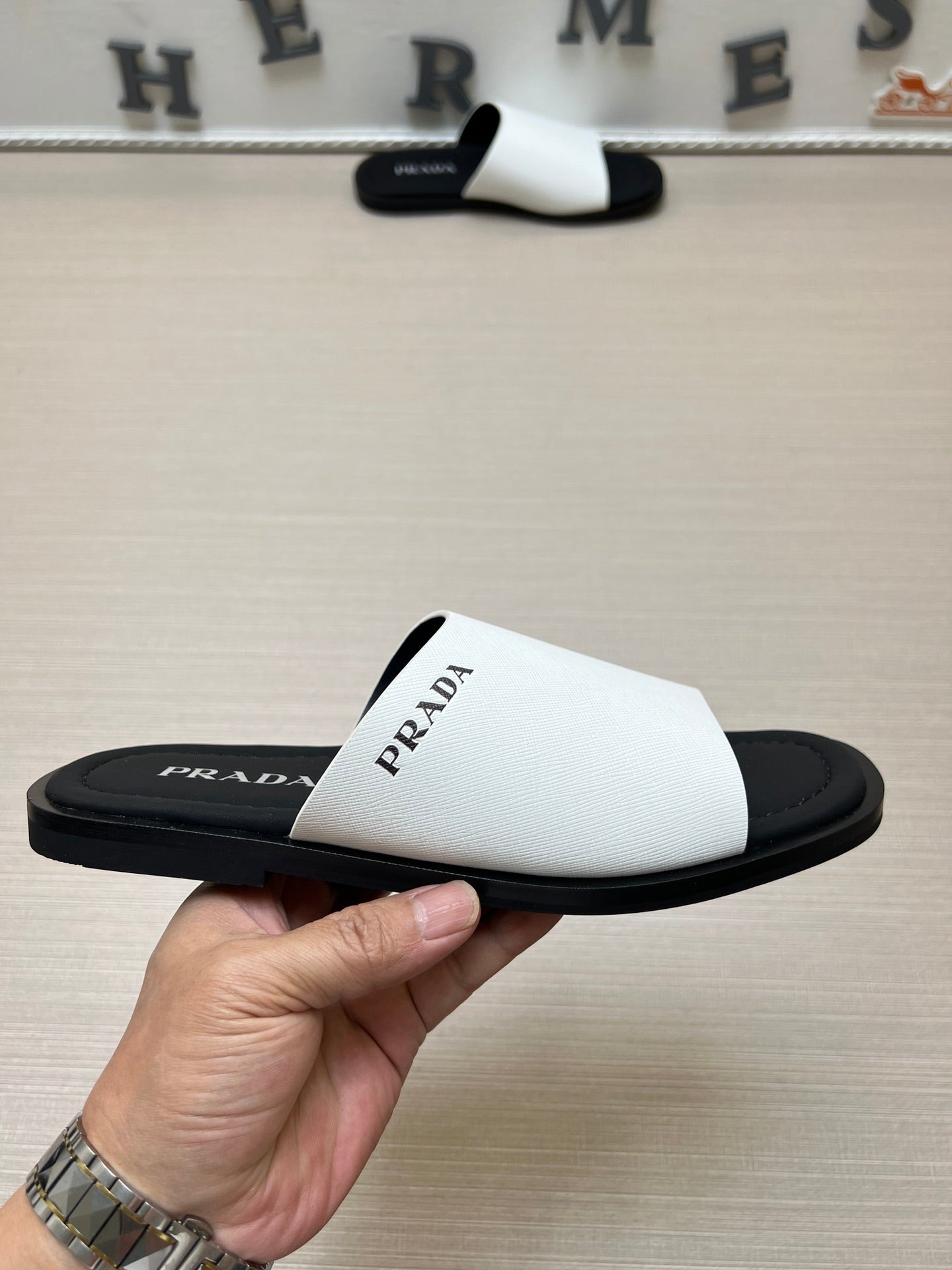 54PD73Z   fashion  slippers