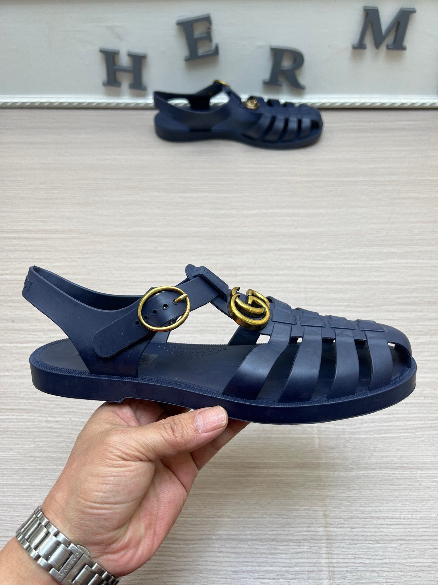 54B36Z   fashion sandals