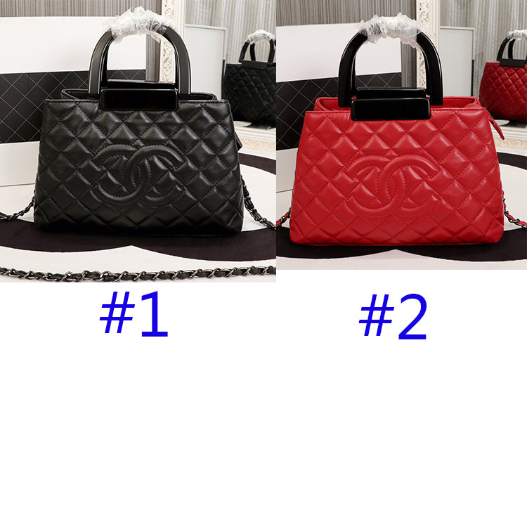 1C06B  Fashionable leather bag 