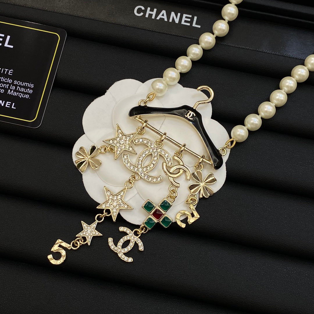 14C989X   Fashion Necklaces