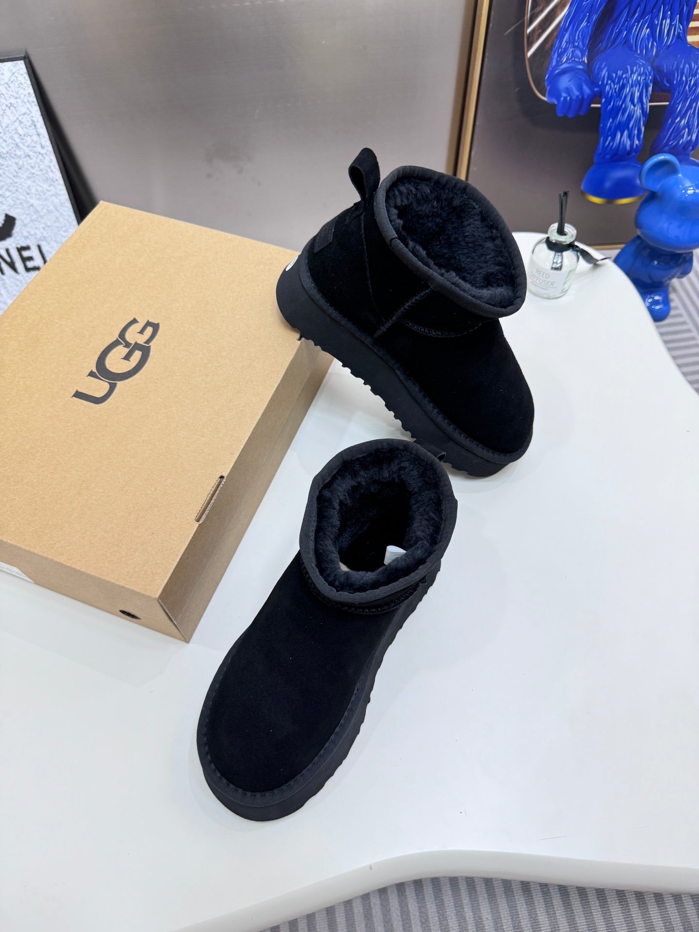 1LU9Z Fashionable snow boots