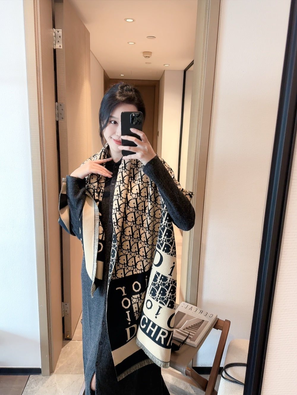 14D397W　 Fashion scarves