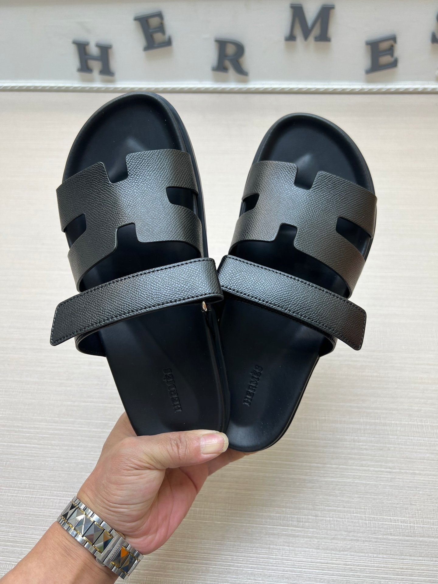 54H1Z    fashionslippers