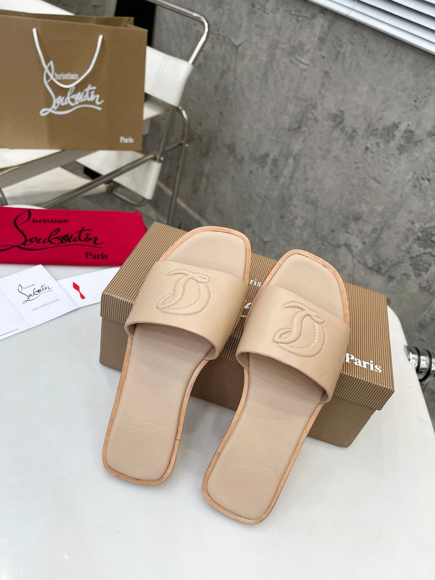 JXA32Z  High quality leather Slippers