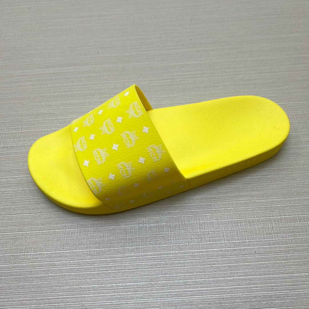 54M47Z   fashion  slippers