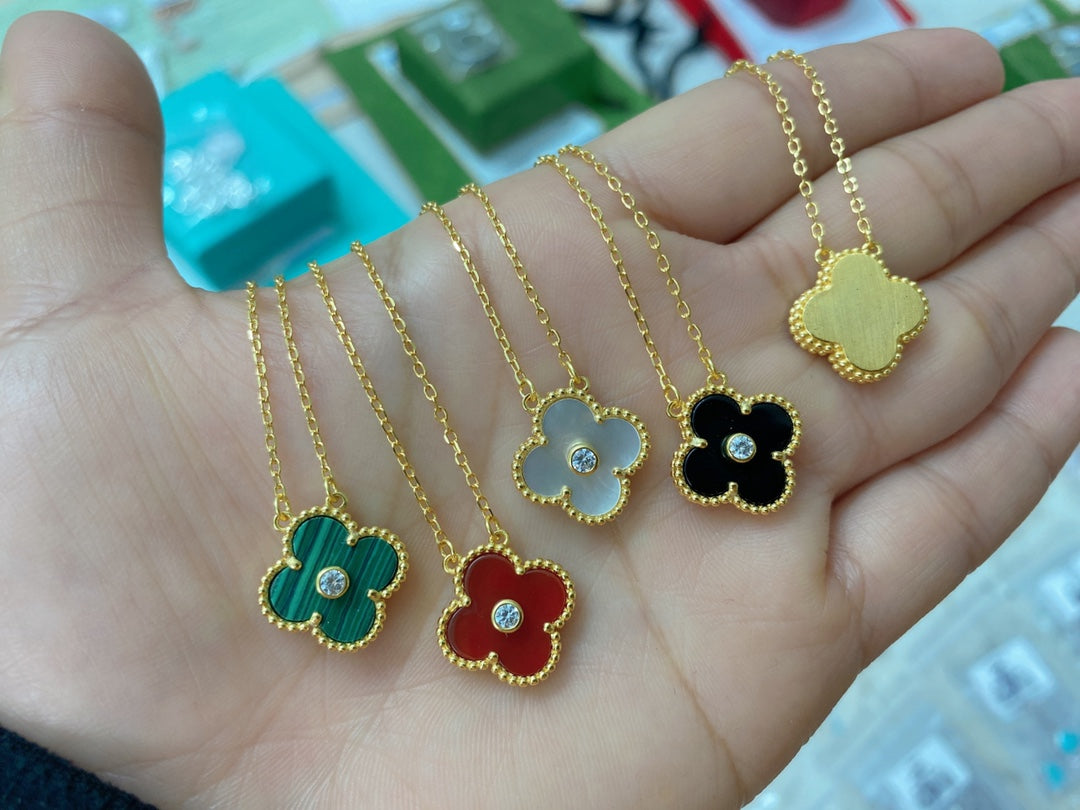 5XVA185X (High quality 1 flower necklace)