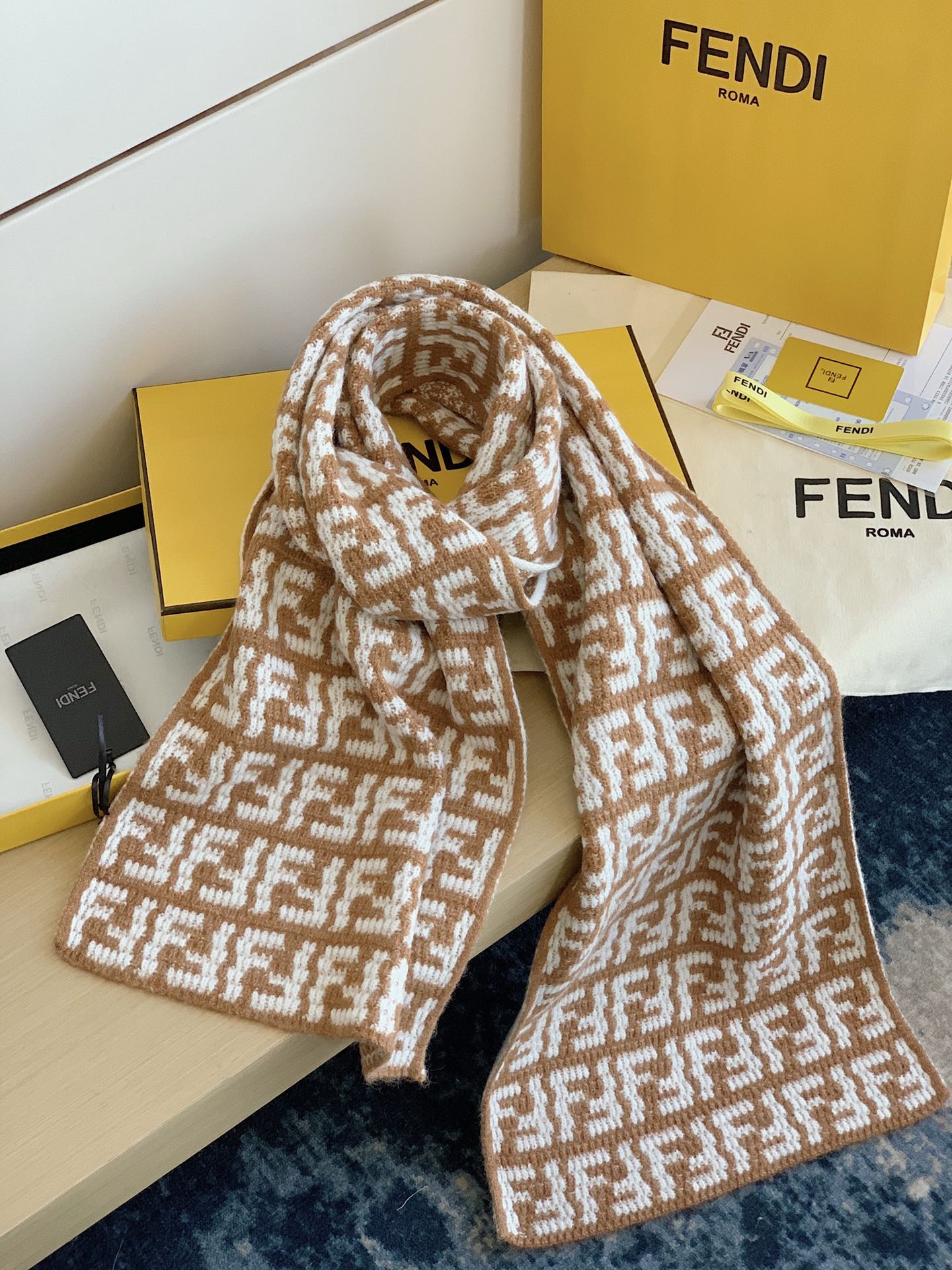 14F458W　 Fashion scarves