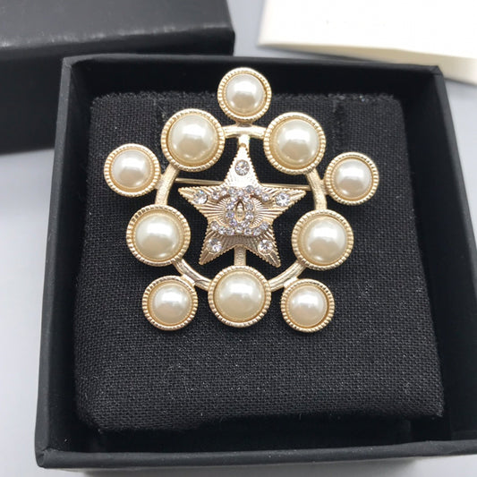 14C860X  Fashion Brooch