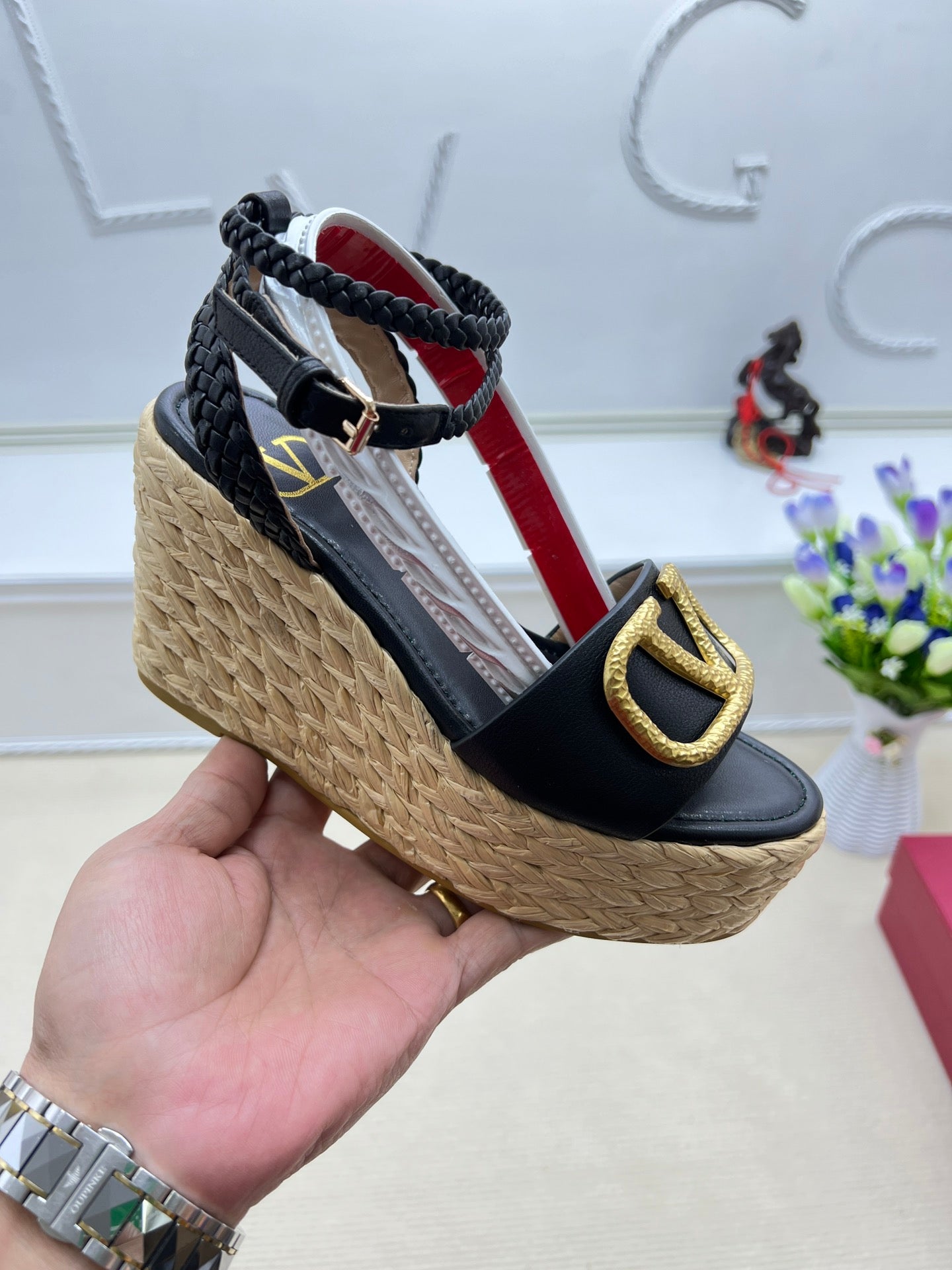 1: 1 High quality leather sandals 5YVL101Z