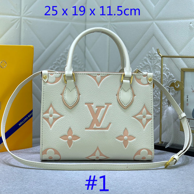 1XE279B  Fashionable leather bag 