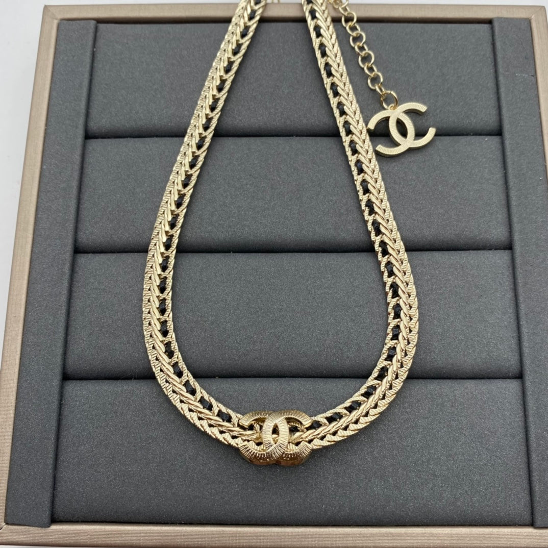 1NC88X Fashionable high -quality necklace bracelet