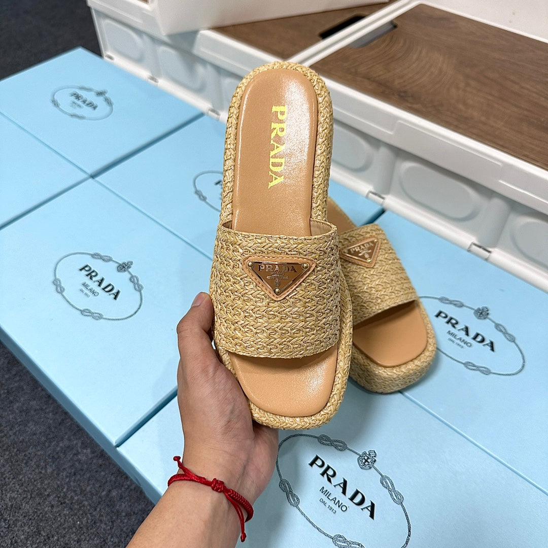 14PD23Z   fashion slippers