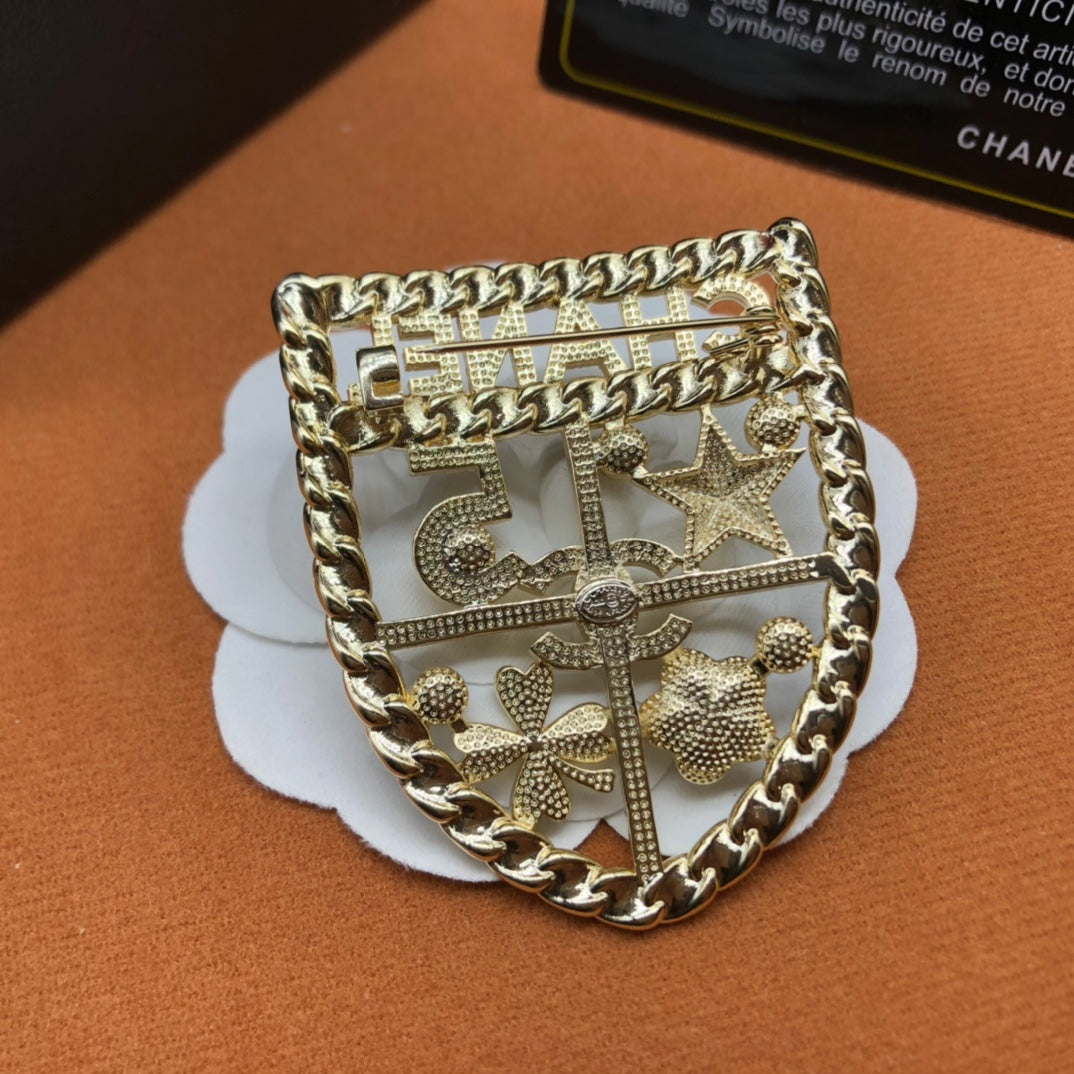 14C857X  Fashion Brooch