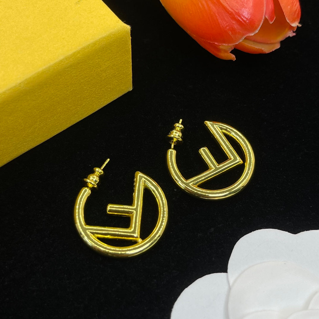 14F647E   Fashion Earrings