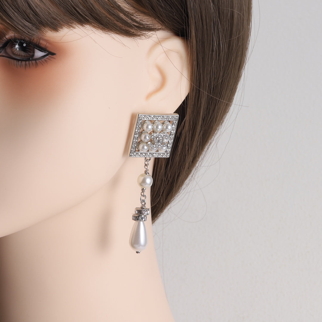 14C376E   Fashionable and high quality  Earrings