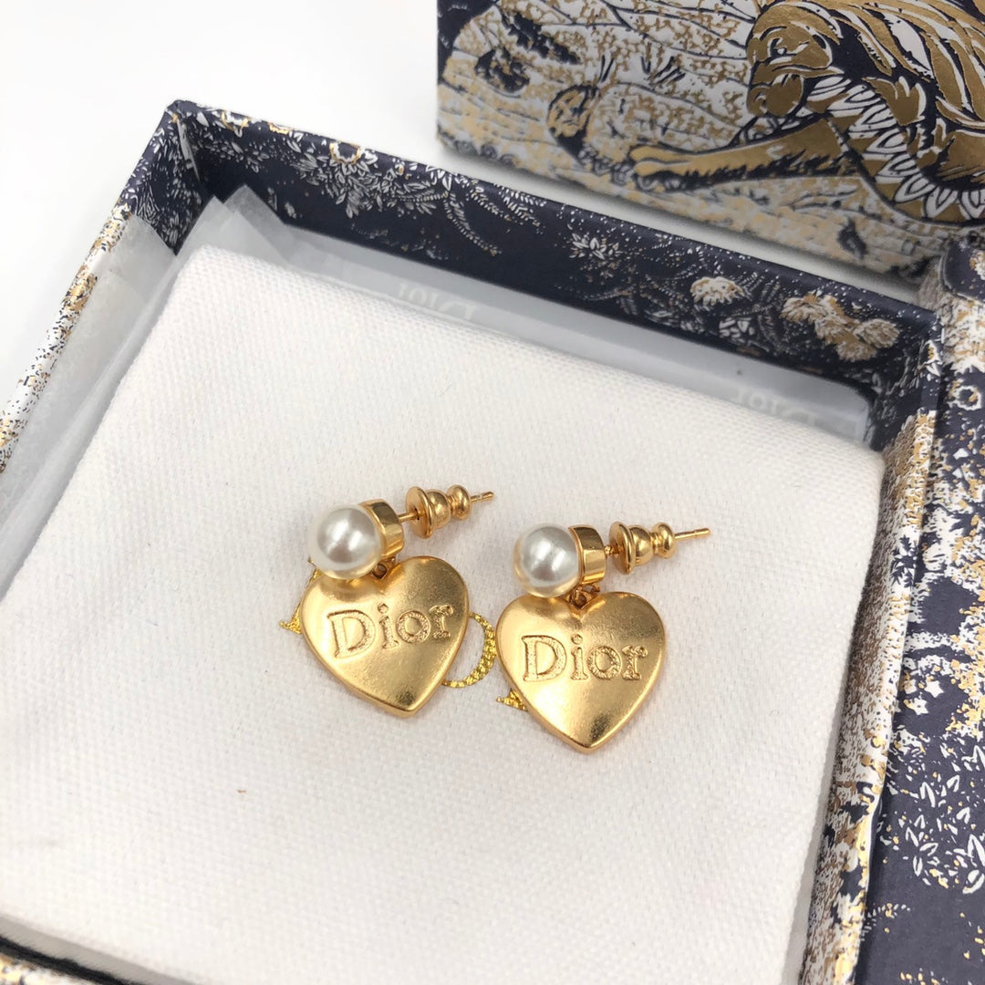 14D555E  Fashionable and high quality Earrings