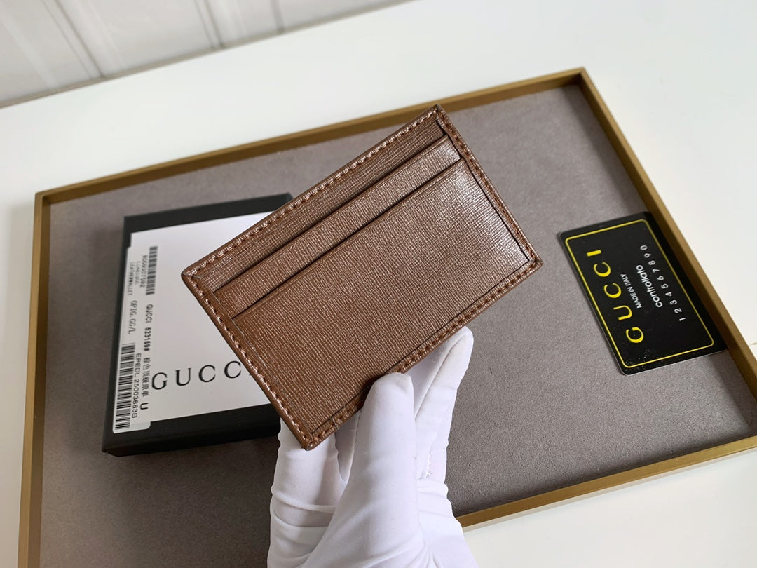 1XB175B  Fashionable leather wallets