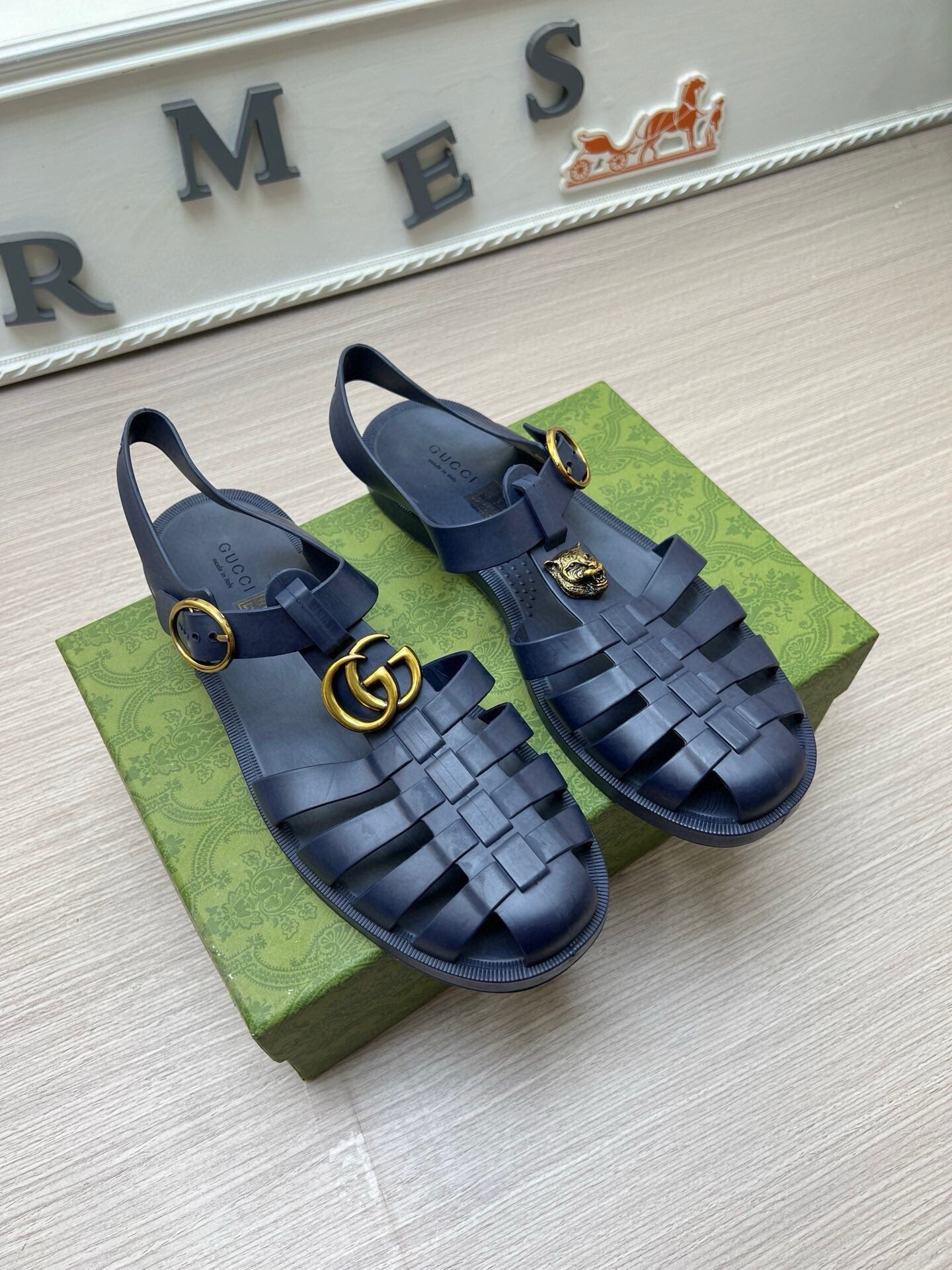 5LF225Z fashion sandals