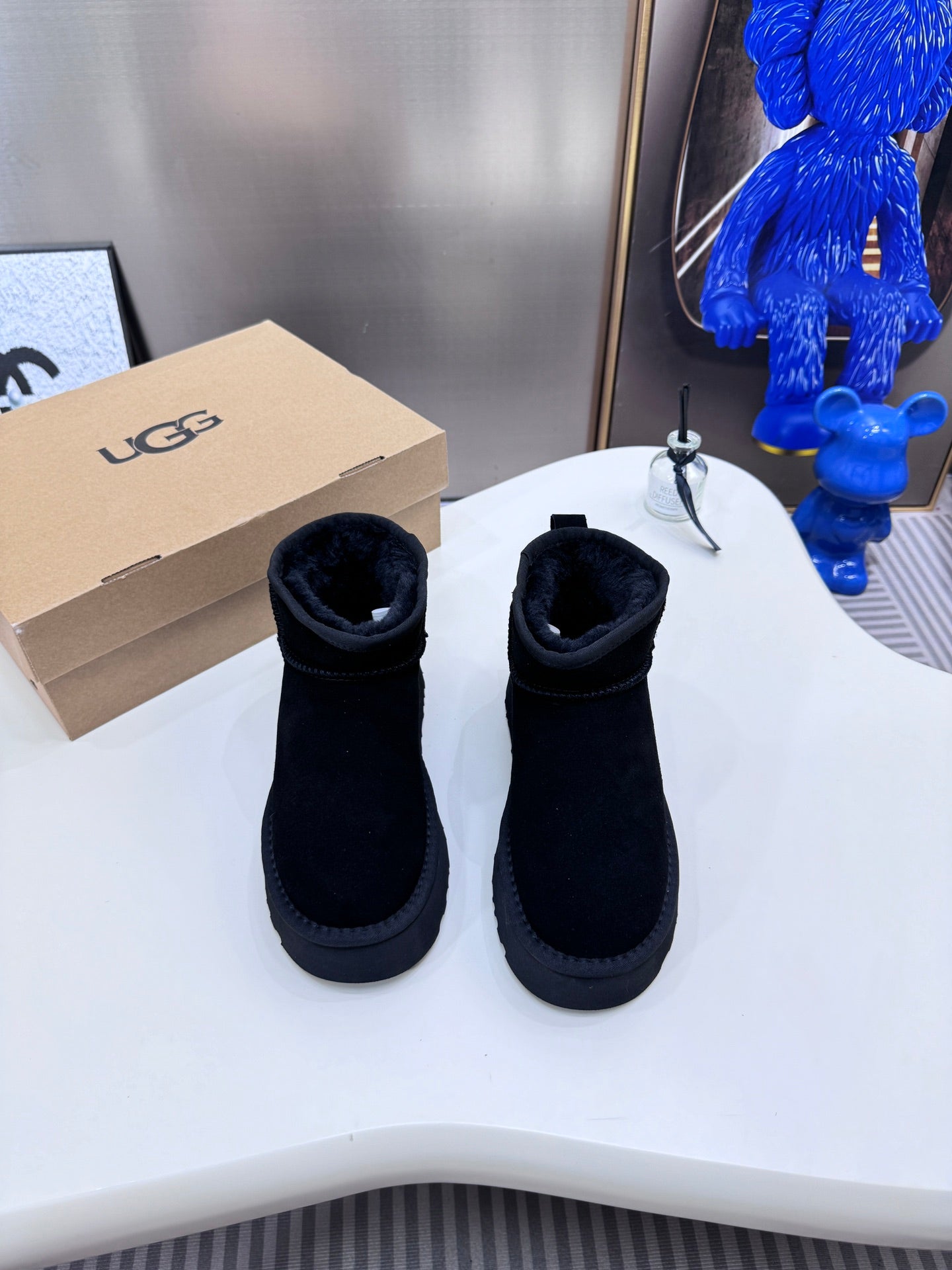 1LU9Z Fashionable snow boots