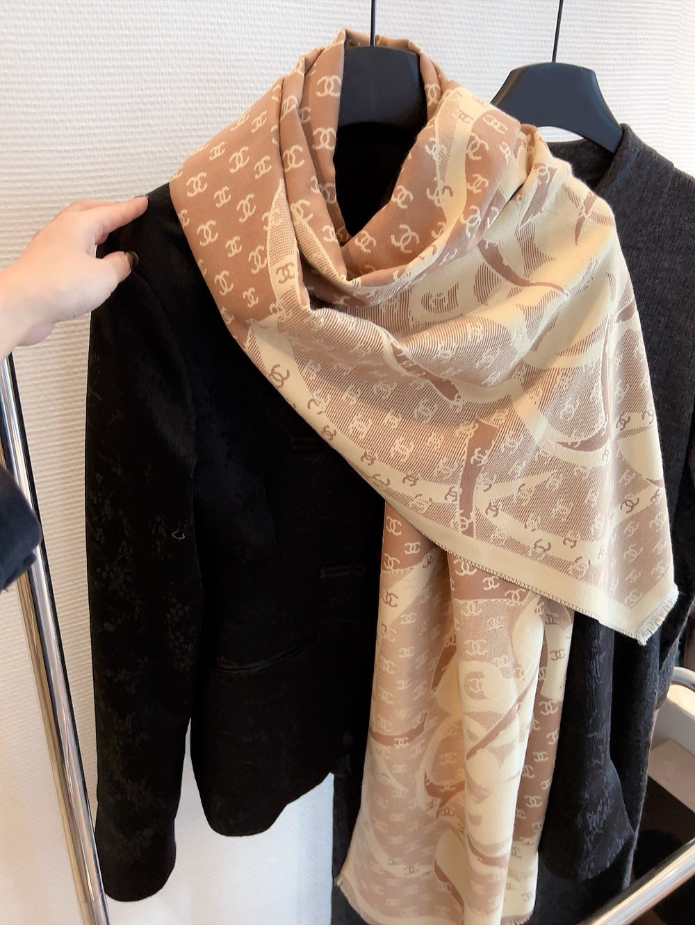 14C312W　Fashion scarves