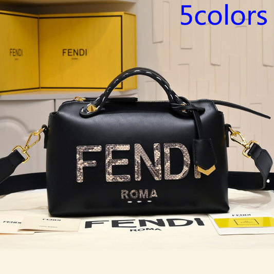 2XF131B  Fashionable leather bag 