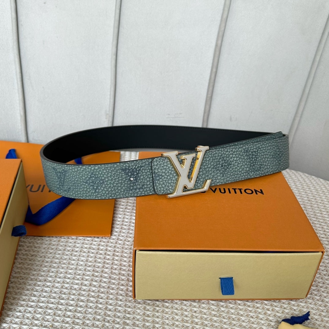 14E72P   (High quality leather belt With full package)