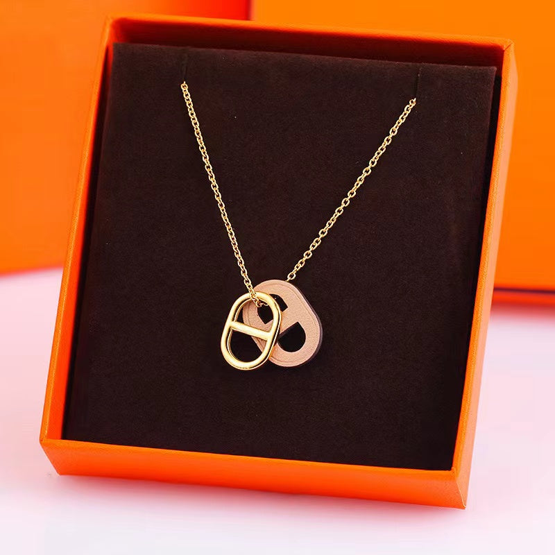 P4H9X Fashionable and high quality Necklaces