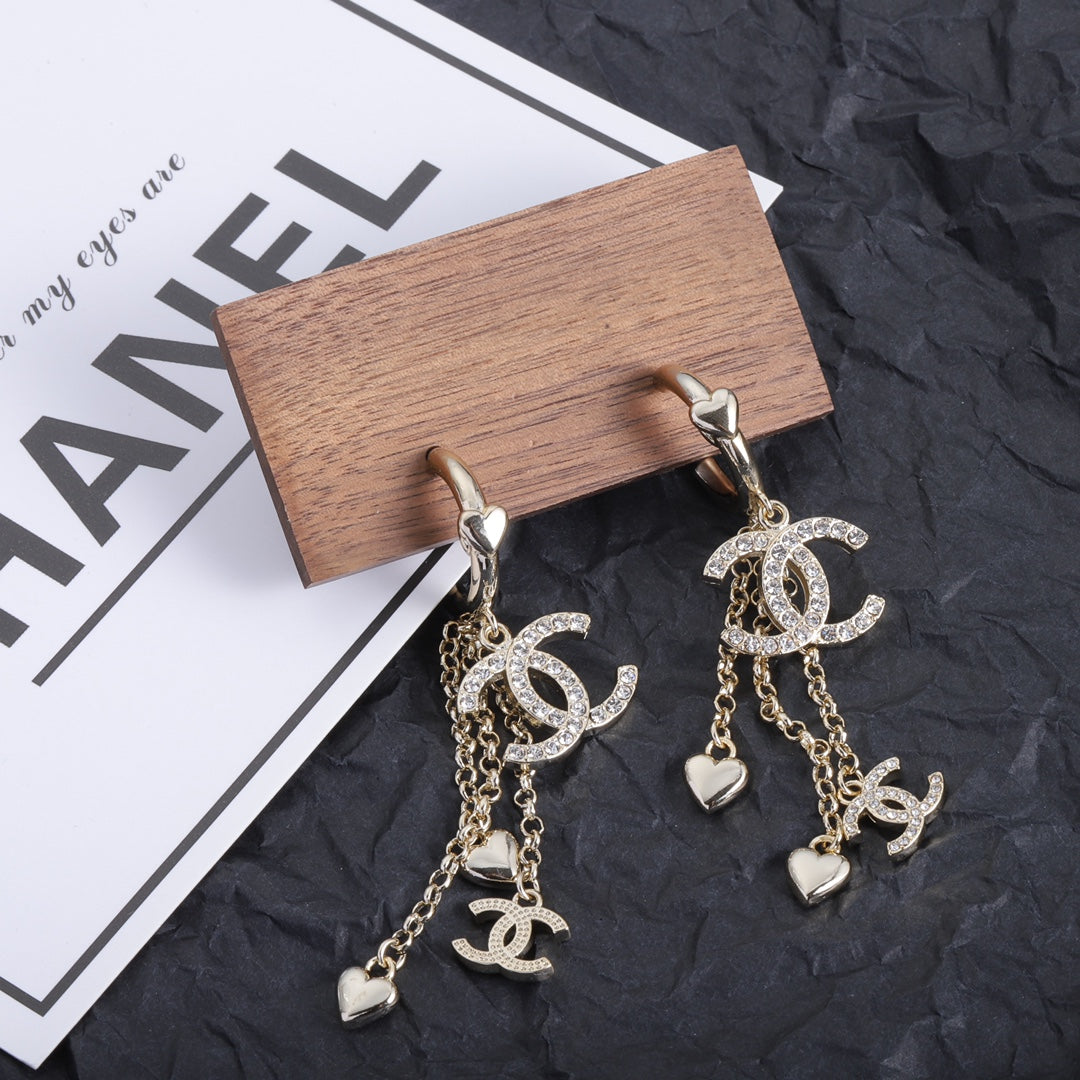 14E509E  Fashionable and high quality Earrings