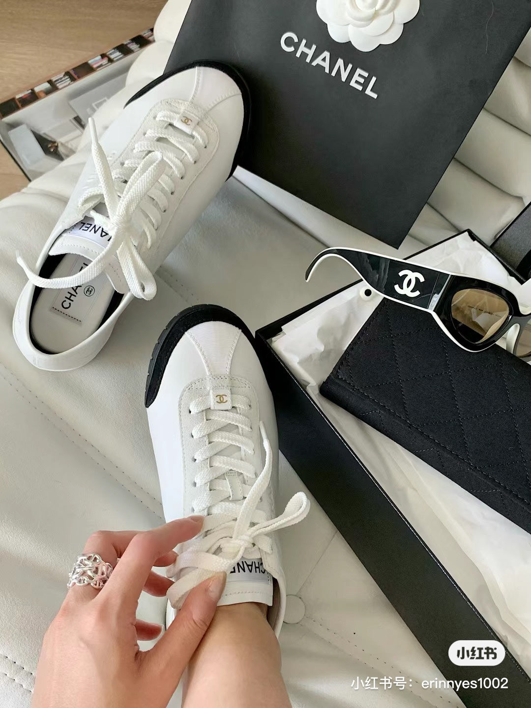 1XC70Z Fashion leather sneakers